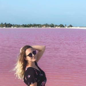 Meet your Posher, Milena